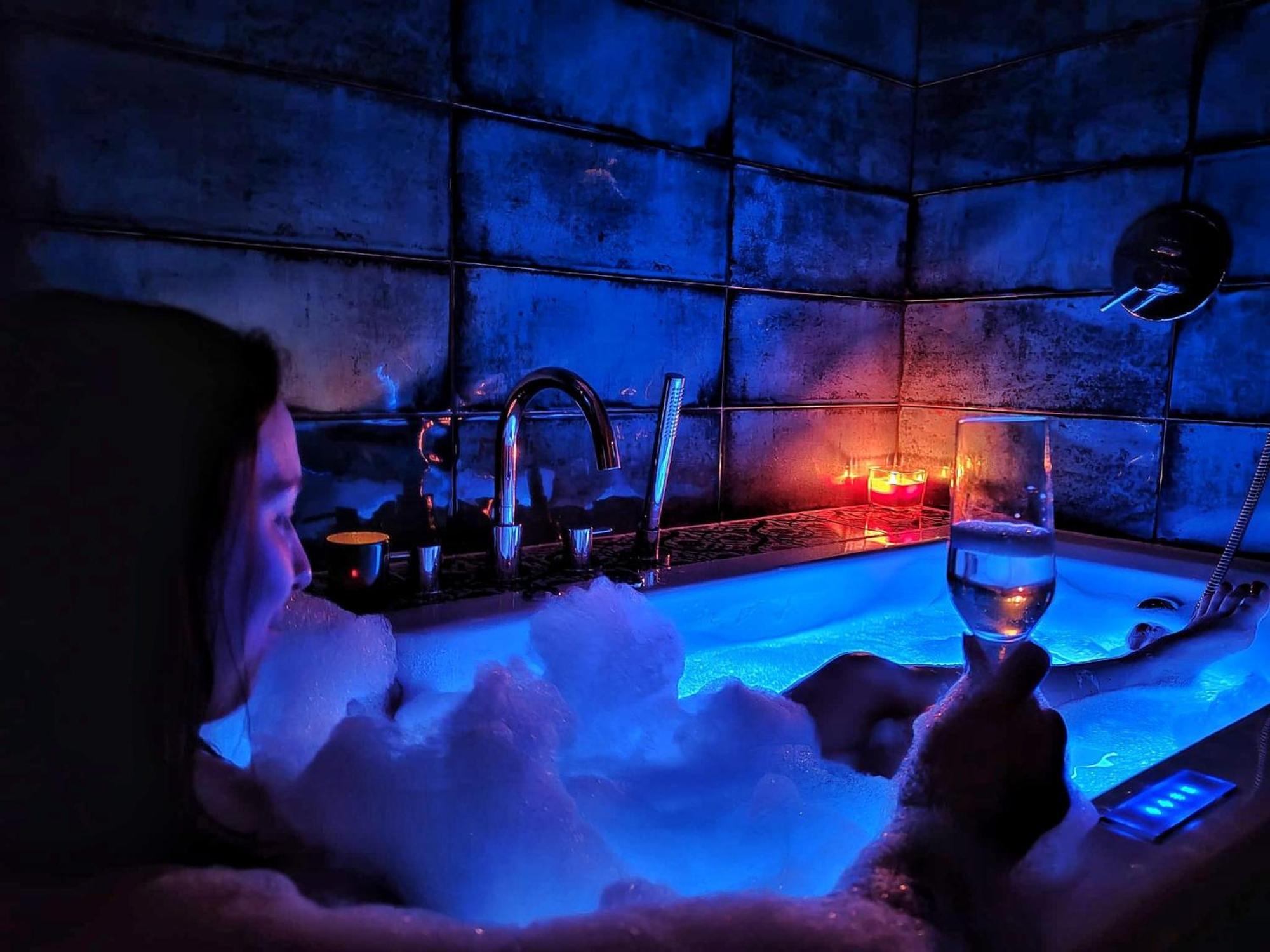 Bajkowa Chata 3 Magiczne Domki Jacuzzi 무르자시츨 외부 사진